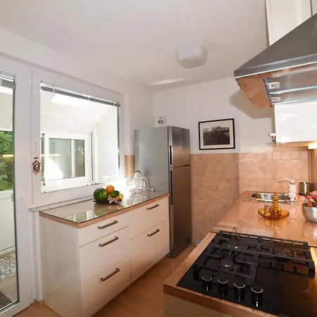 Apartma Atma Apartment *
