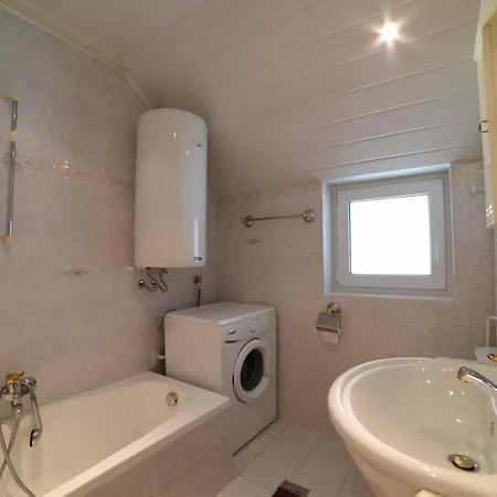 Apartma Atma